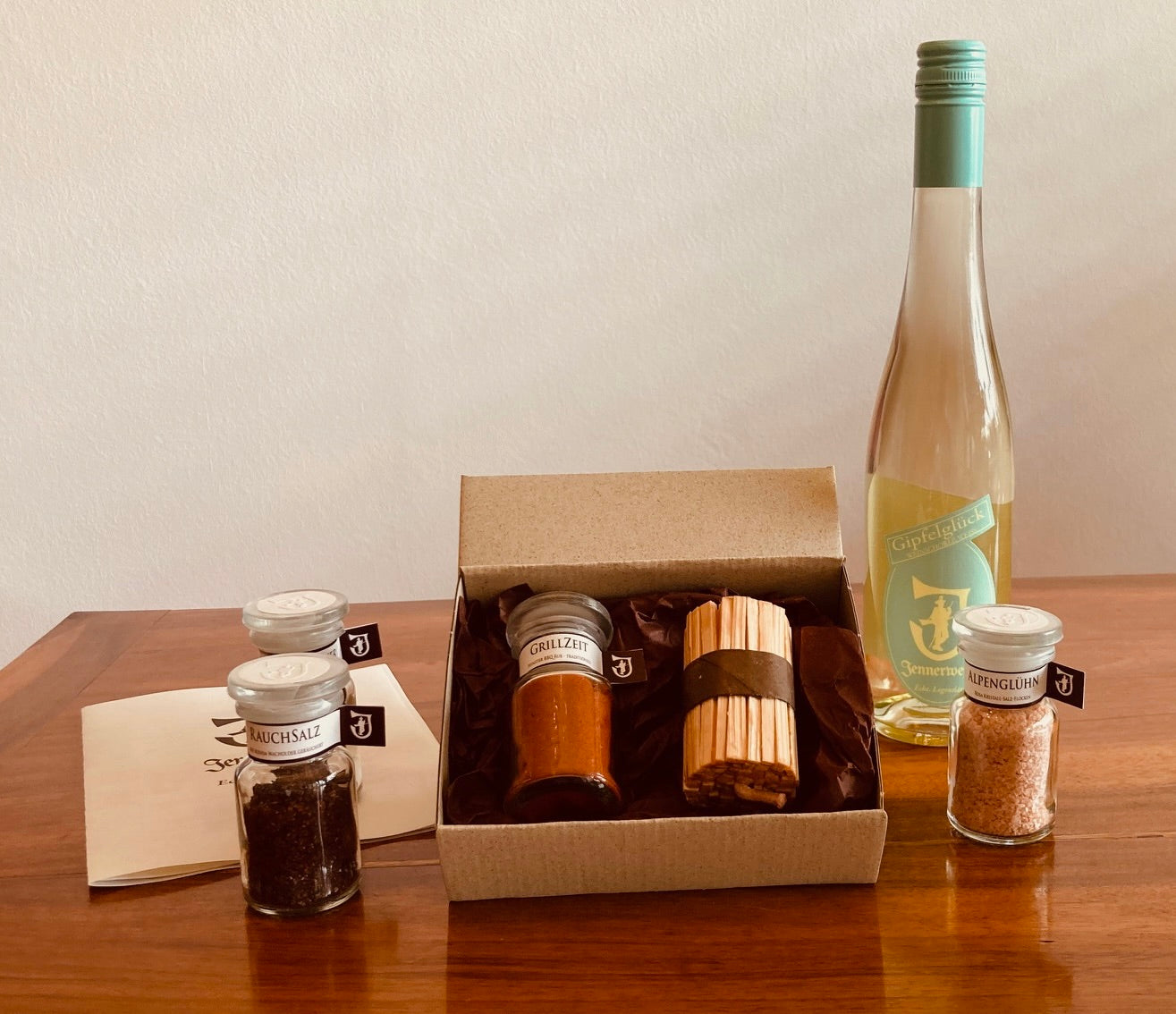 GeschenkSet Jennerwein No. 5 Grillgewürz Weinschorle Wildschütz Jennerwein Tegernsee Schliersee Heimatrevier